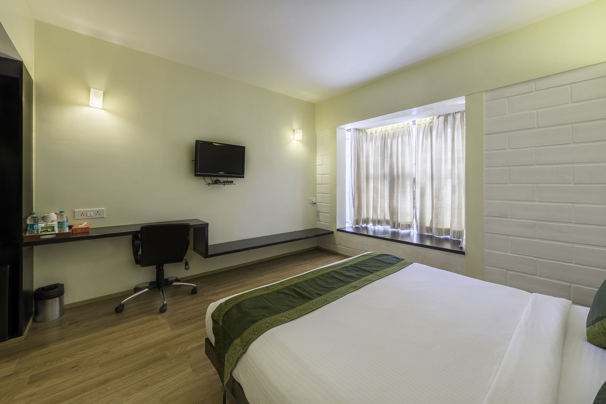Treebo Trend Spektrum Suites Mysore Extérieur photo